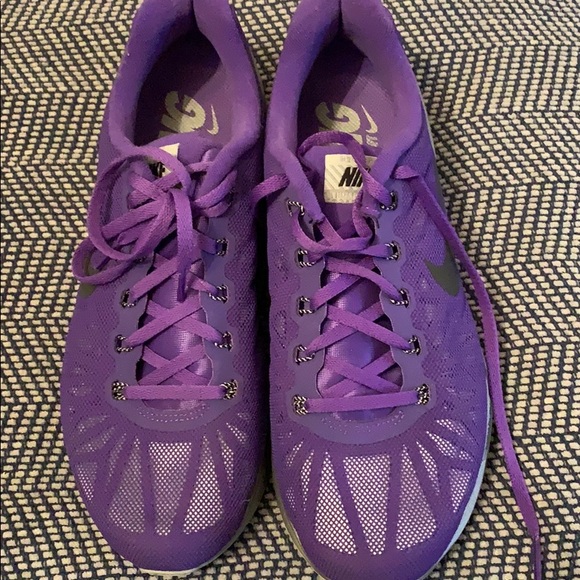 Nike Purple Tennis Shoes - Picture 2 of 3